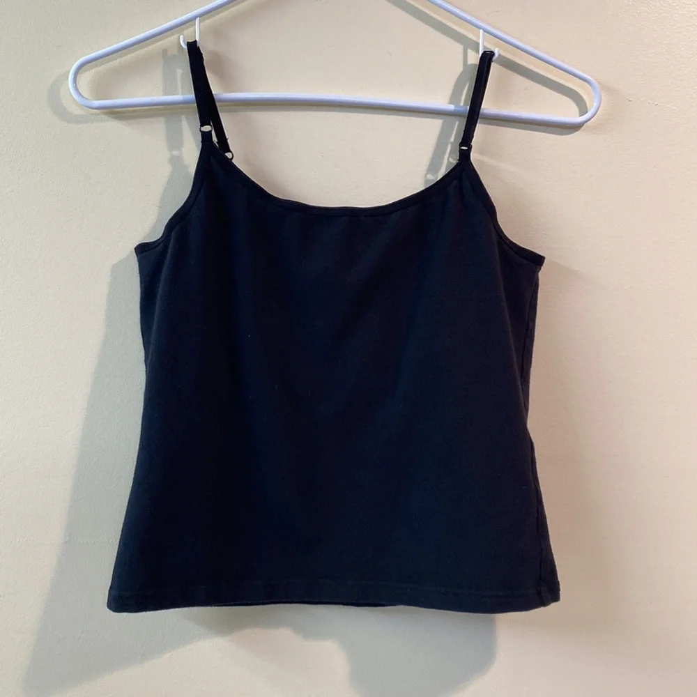 2 tank tops black and white size M - Picture 2 of 6